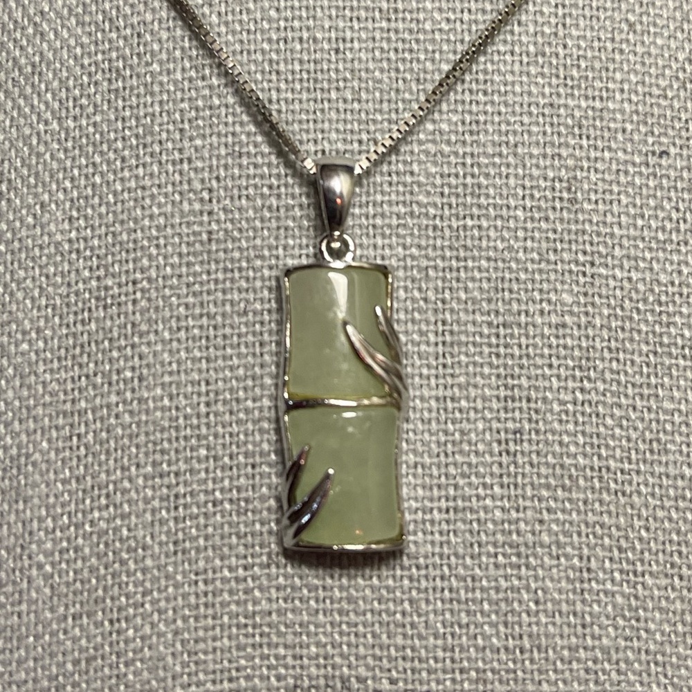 Signed Midas Turkey Jadeite & Sterling Silver Bamboo Pendant Necklace